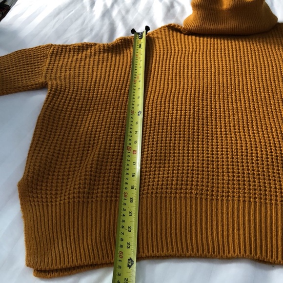 Vero Moda caramel oversized cowl neck knit sweater. Size S. - Picture 10 of 11